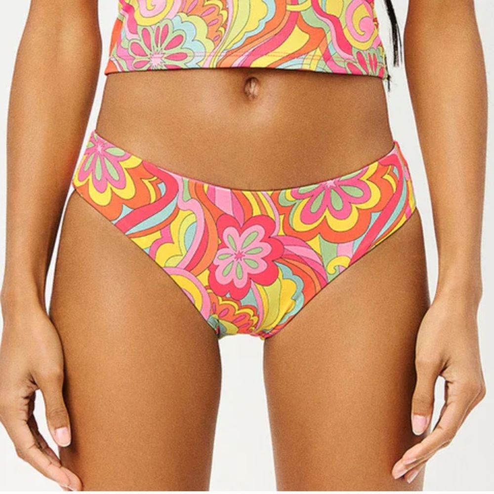 NWOT Frankie’s Bikinis Peace Hipster Bikini Bottom color Far Out size Medium